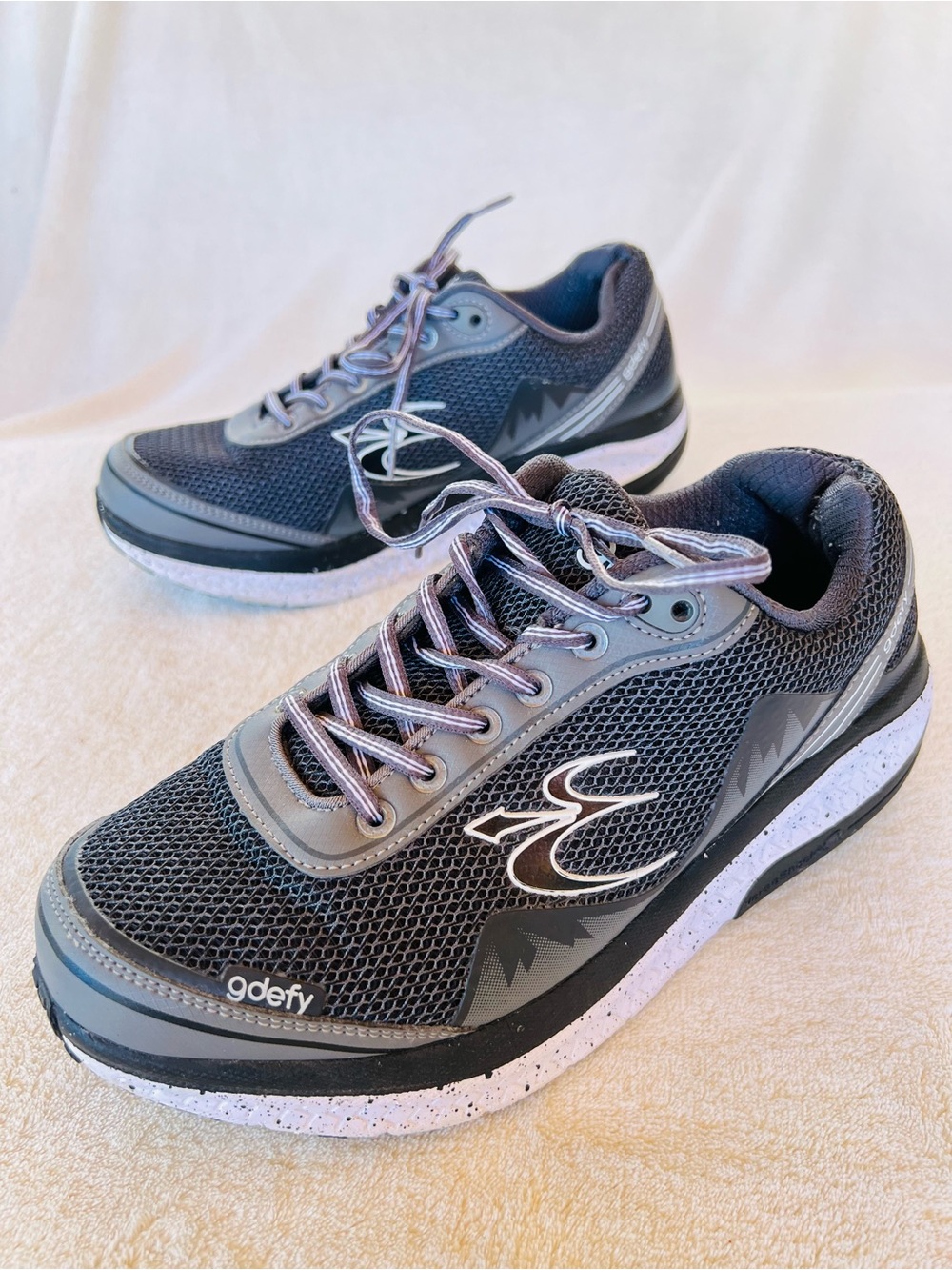G-DEFY GRAY MIGHTY WALK SIZE 8.5